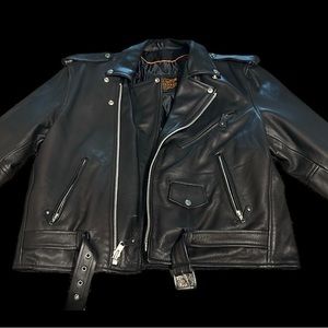 Sleek, authentic Milwaukee Ryders, leather jacket- Worn Once